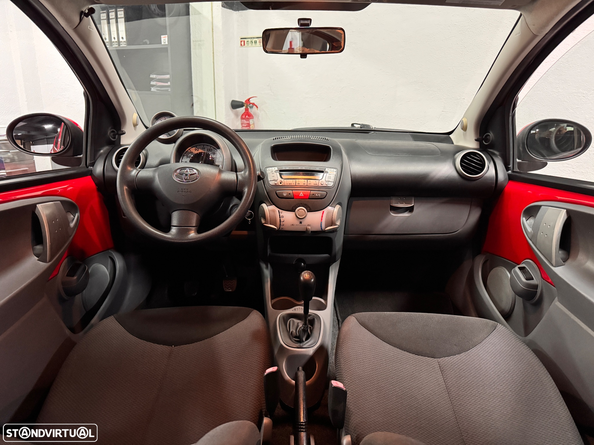 Toyota Aygo 1.0 + AC - 9