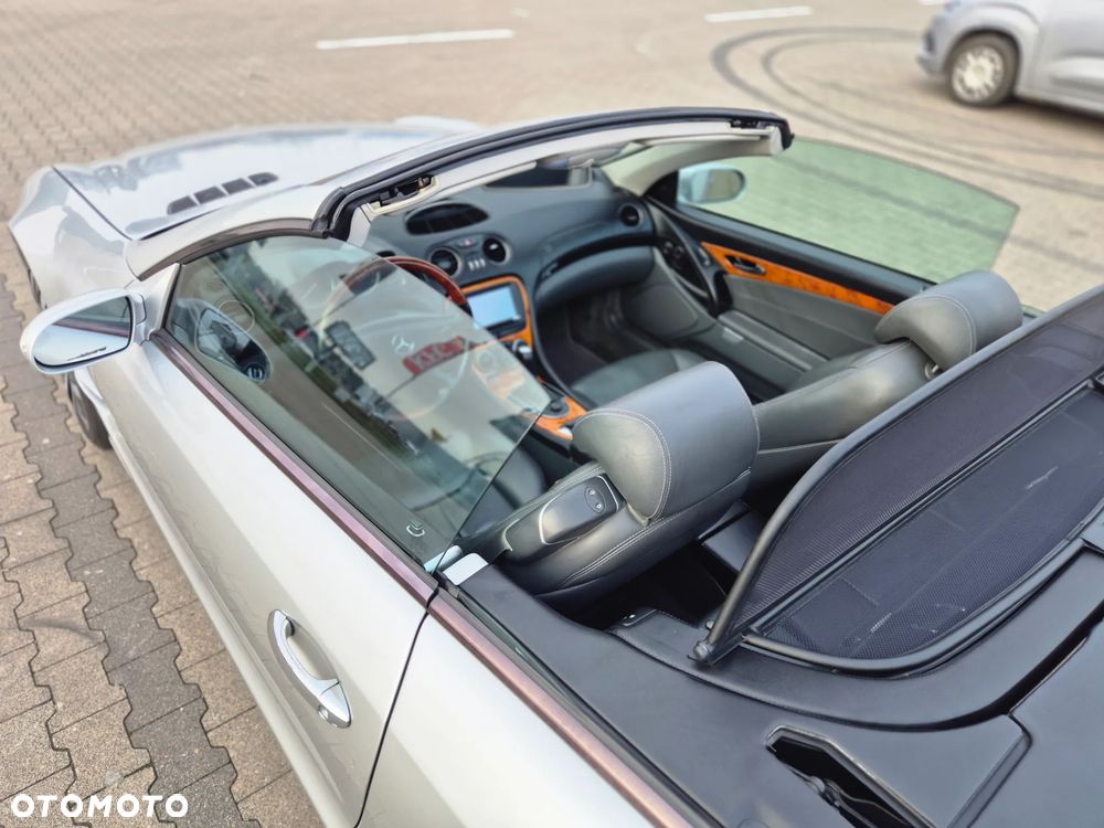 Mercedes-Benz SL - 32