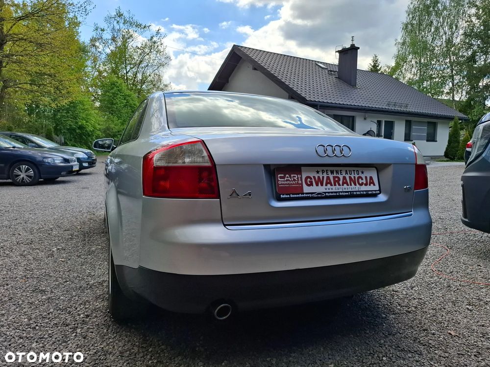 Audi A4 Limousine 1.6 - 9