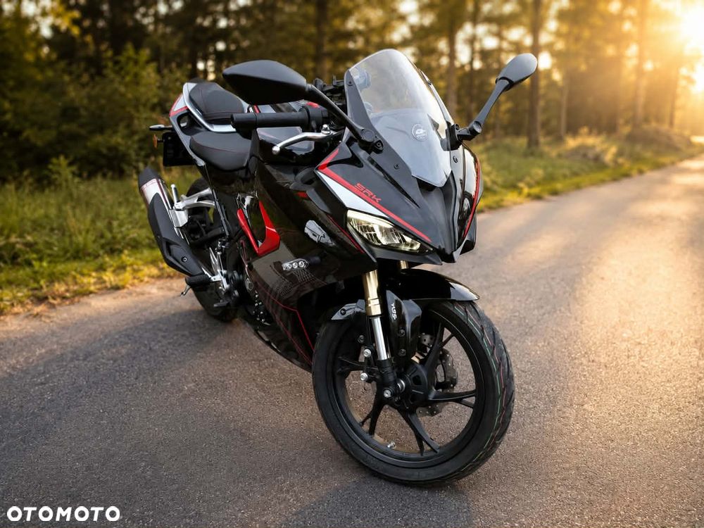 QJMOTOR SRK 125R - 1