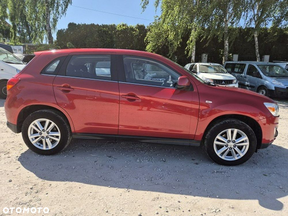 Mitsubishi ASX - 12