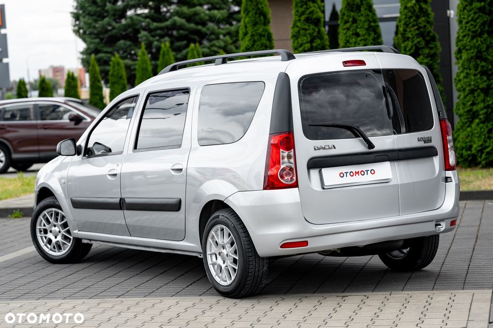 Dacia Logan 1.6 16V Laureate - 8