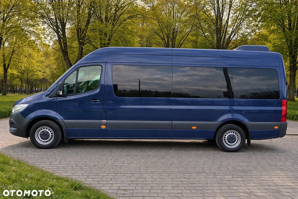 Mercedes-Benz Sprinter 907.233 - 2