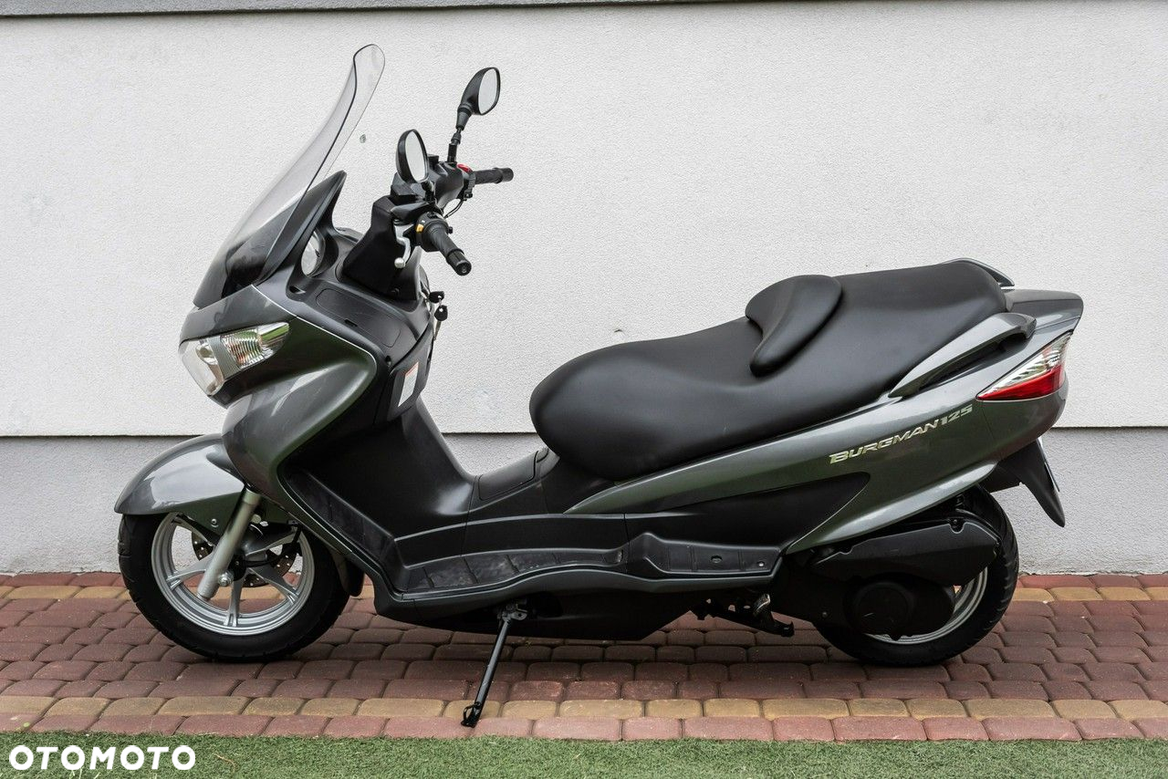 Suzuki Burgman - 5