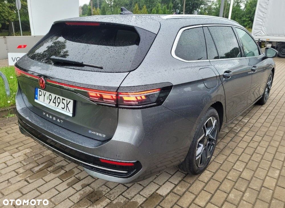 Volkswagen Passat - 3