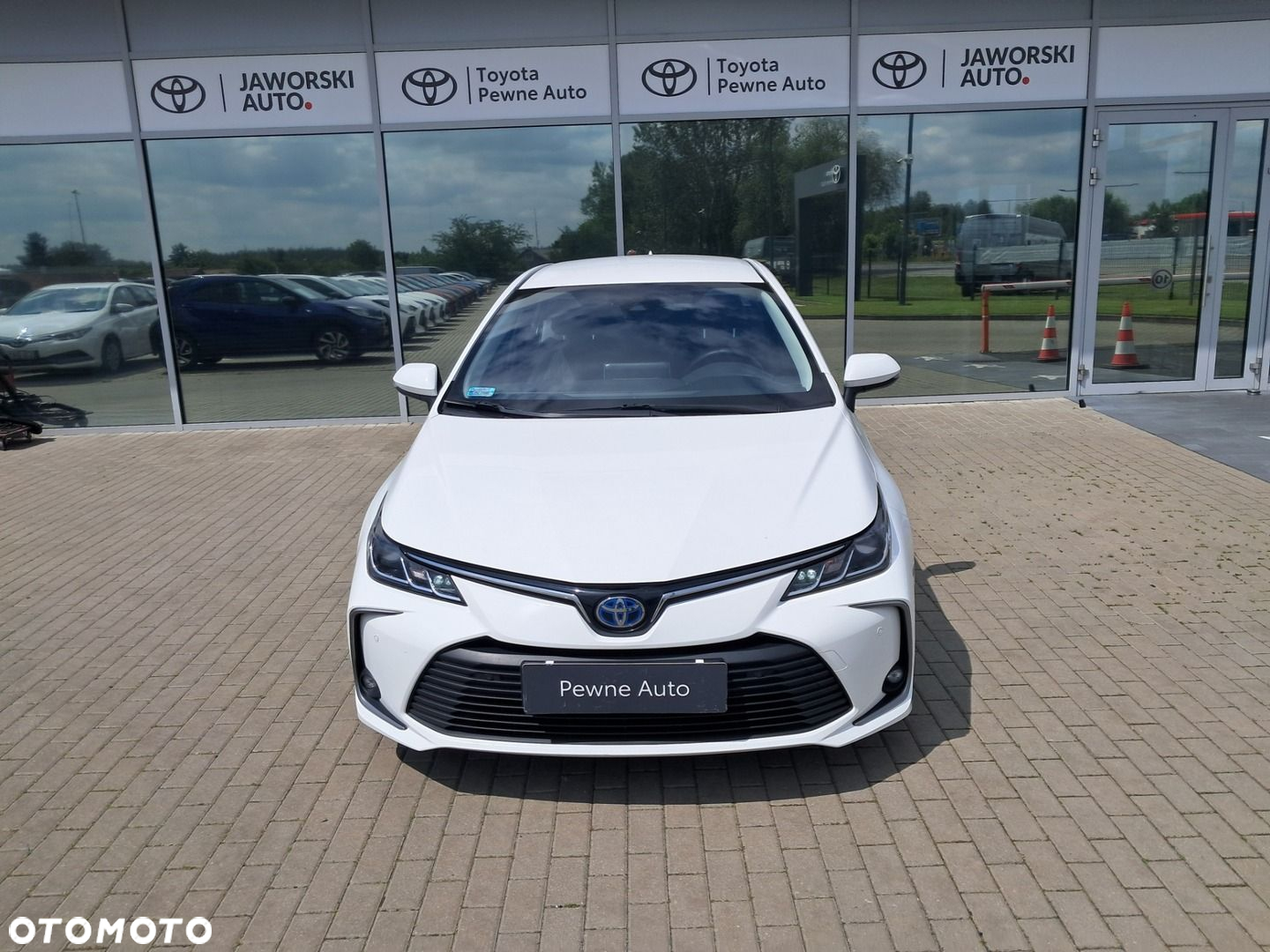 Toyota Corolla - 2