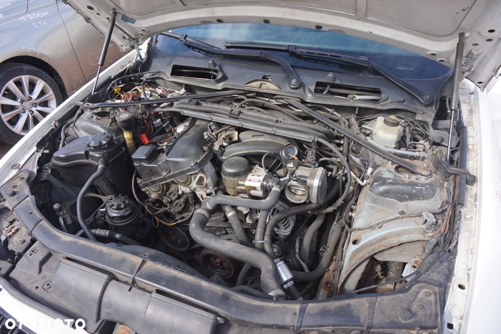 BMW 3 E90 SEDAN 2005 A34 2.0 16V N46B20B 150KM GS6-17BG BIAŁY na części - 10