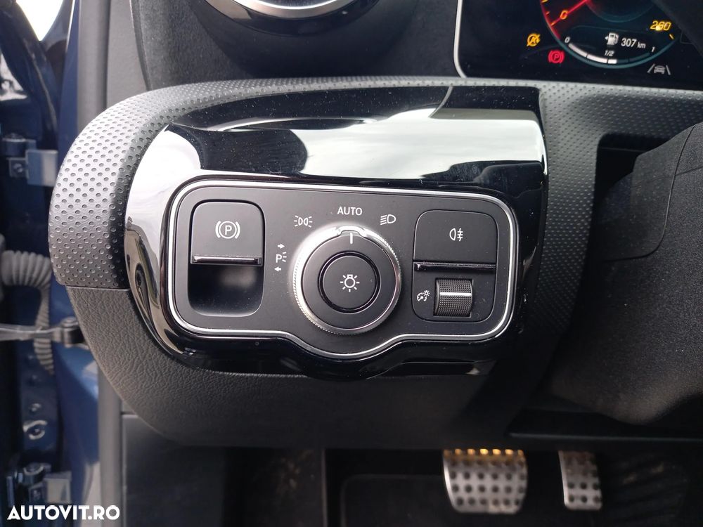 Mercedes-Benz A 180 - 18