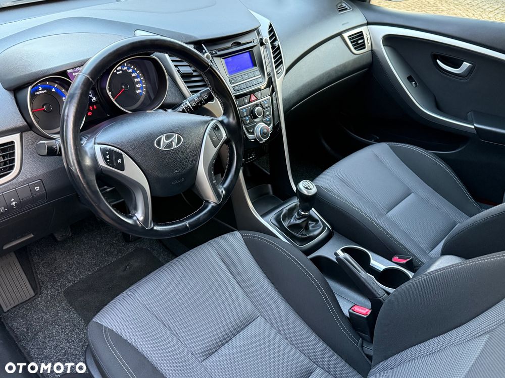 Hyundai i30 1.4 CRDi Style - 17