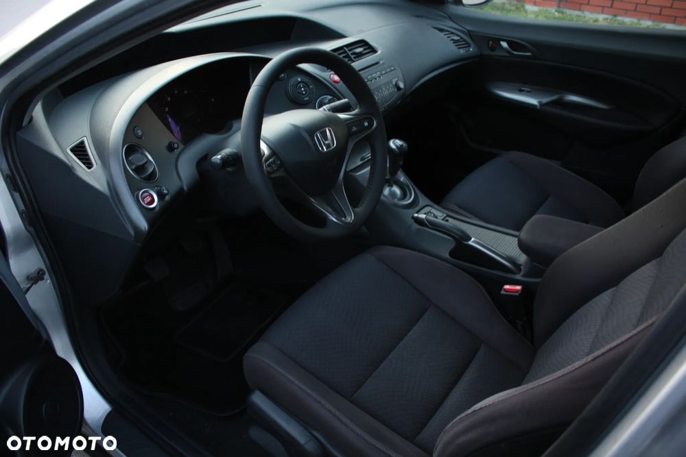 Honda Civic 1.8 Comfort - 17