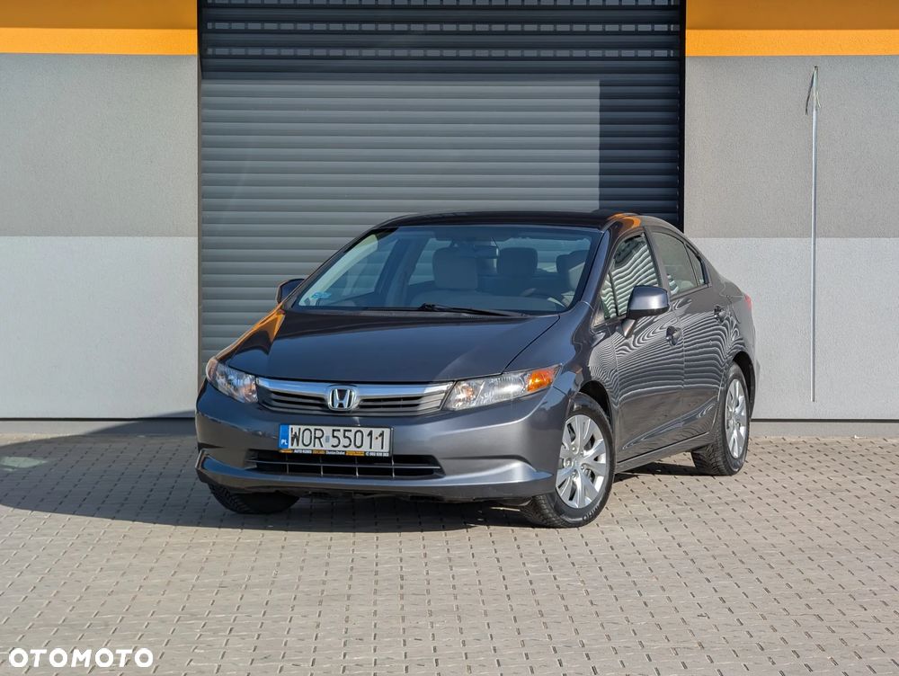Honda Civic 1.8 Executive i-SHIFT - 1