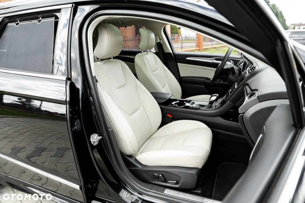 Ford Mondeo 2.0 EcoBoost ST-Line - 27