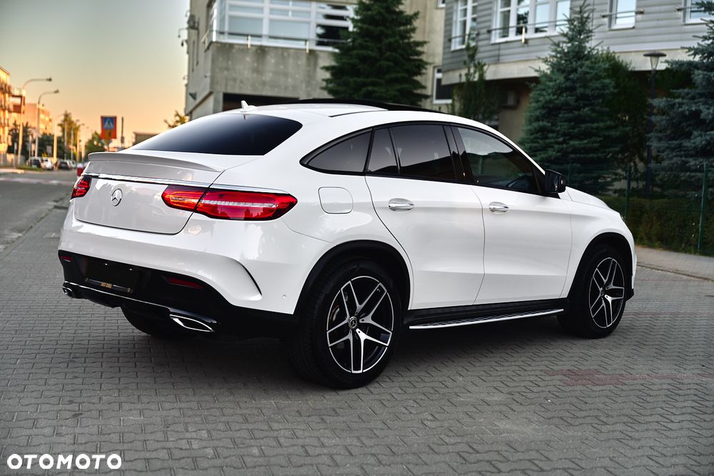 Mercedes-Benz GLE - 11