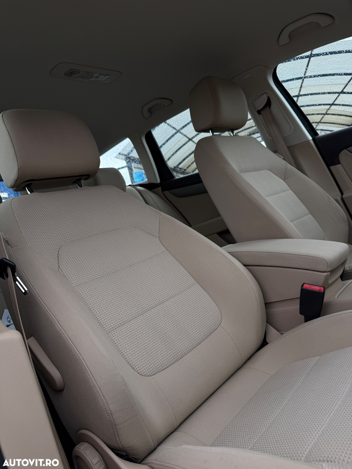 Volkswagen Passat Variant 2.0 TDI 4Motion BlueMotion Technology Business Edition - 12