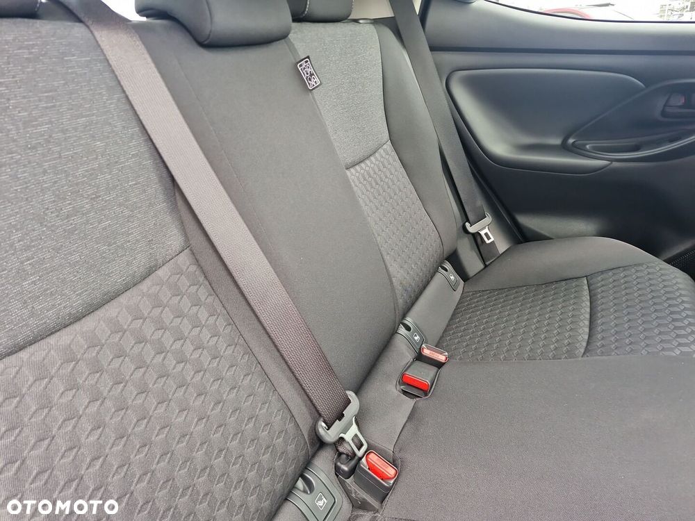 Toyota Yaris 1.5 Comfort CVT - 12