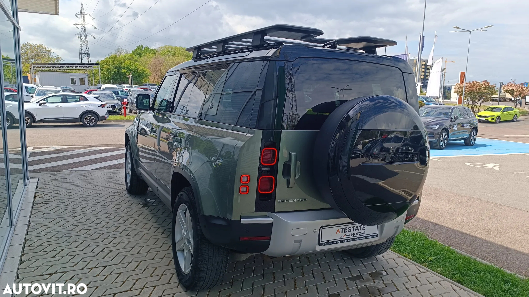 Land Rover Defender 110 3.0D 300 MHEV X-Dynamic HSE - 9
