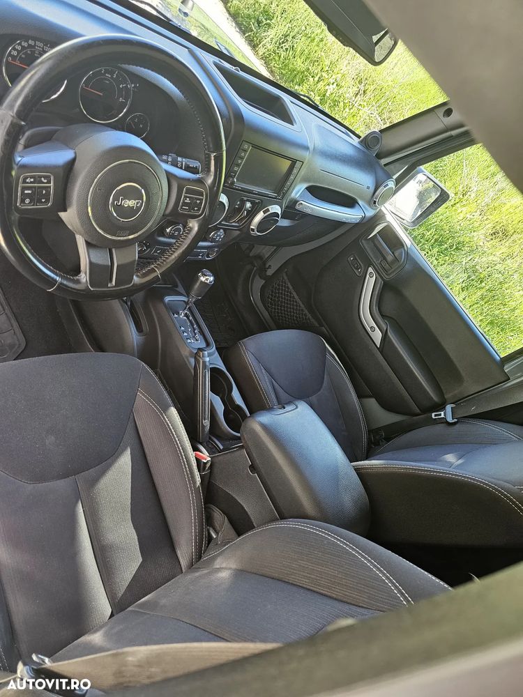 Jeep Wrangler 2.8 CRD AT Rubicon - 13