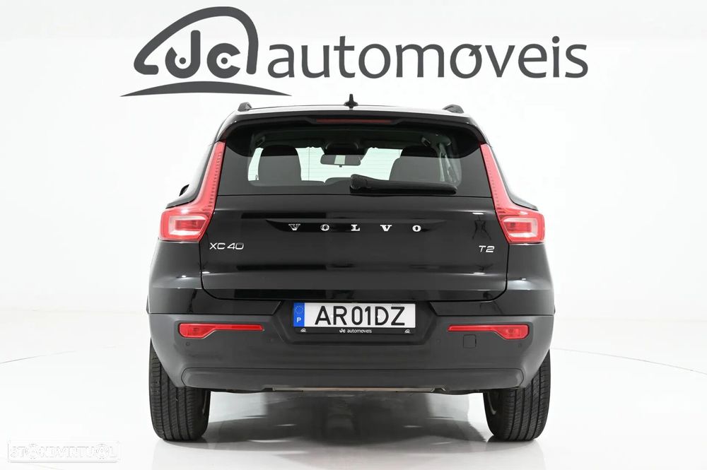 Volvo XC 40 1.5 T2 Momentum - 9