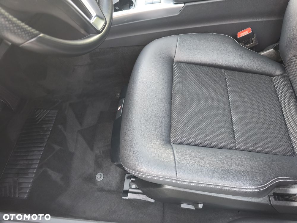 Mercedes-Benz Klasa E 220 CDI 7G-TRONIC - 6