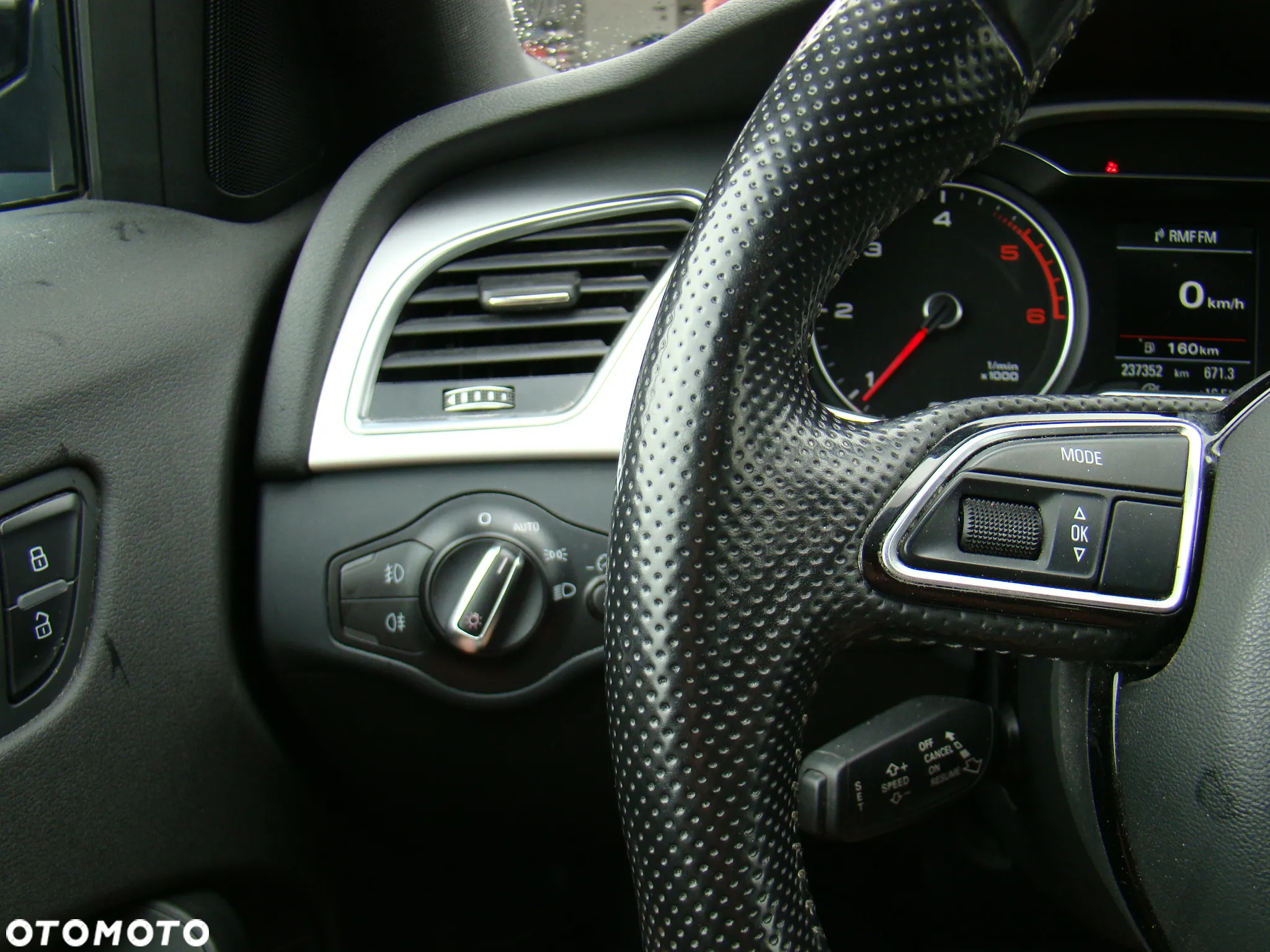 Audi A4 Avant 2.0 TDI DPF quattro S tronic S line Sportpaket - 28