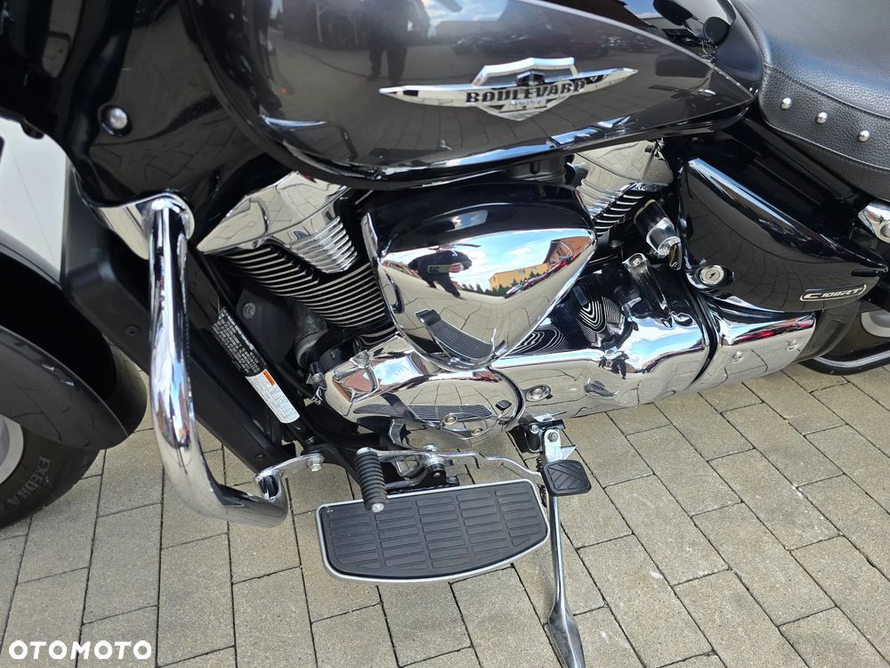 Suzuki Boulevard - 10