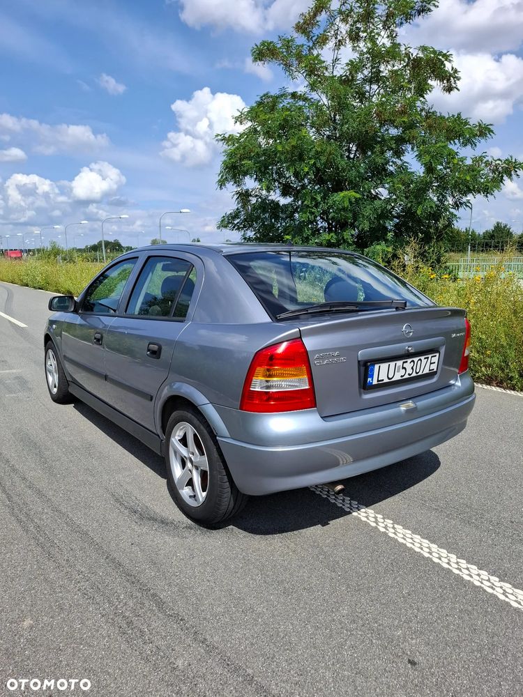 Opel Astra 1.4 111 - 7