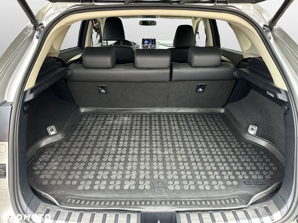 Lexus NX 300h Comfort AWD - 22