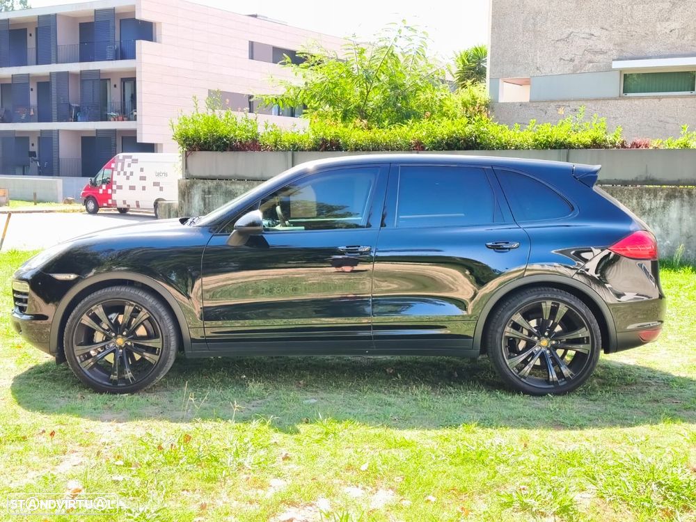Porsche Cayenne Platinum Edition - 42