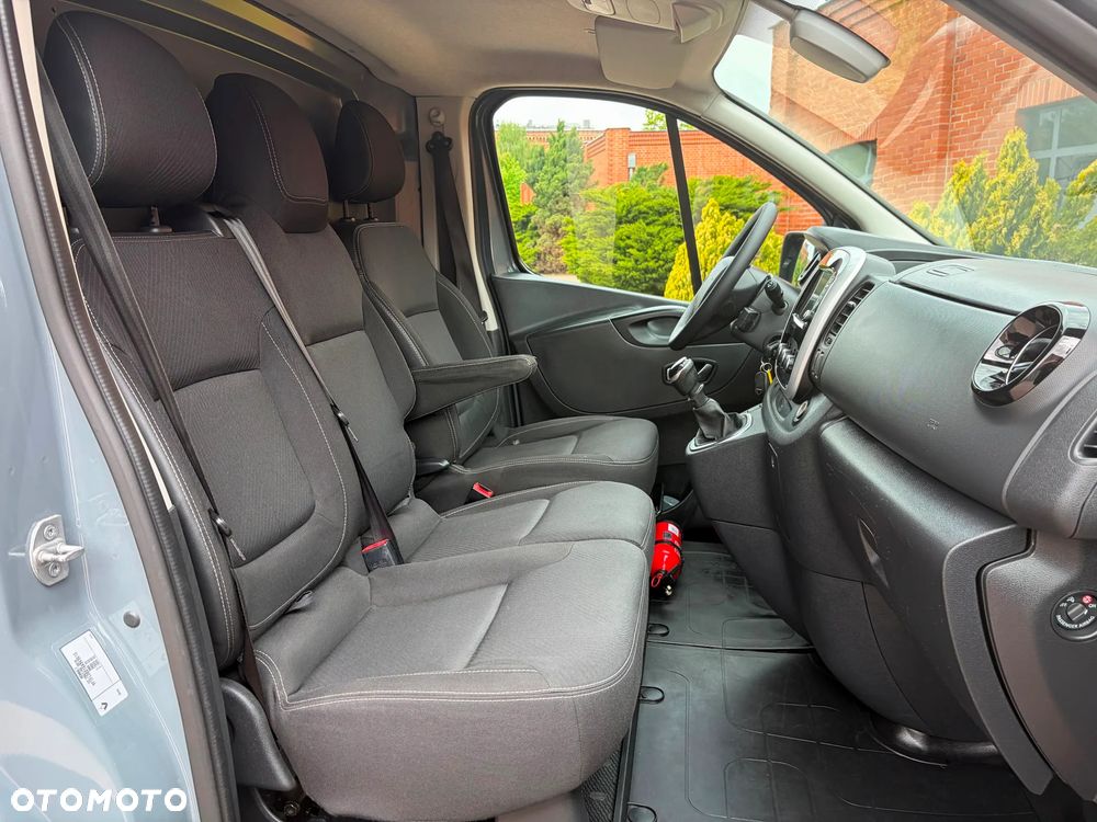 Renault TRAFIC - 10
