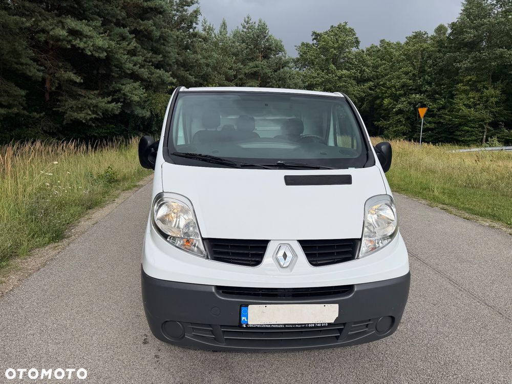 Renault TRAFIC - 2