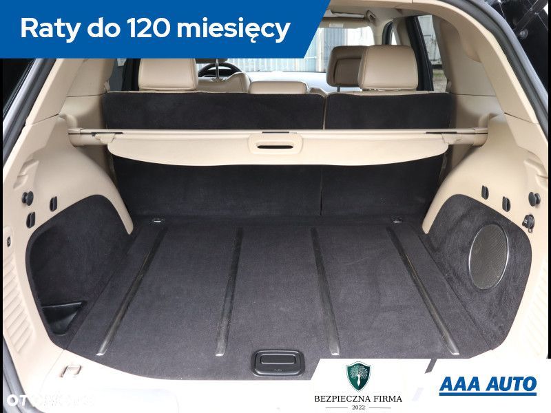 Jeep Grand Cherokee - 16