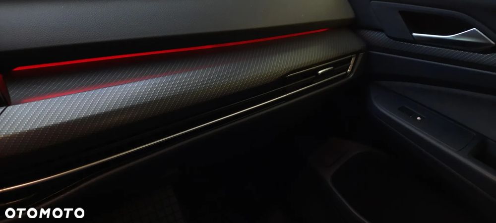Volkswagen Golf 1.5 eTSI EVO R-Line DSG - 10