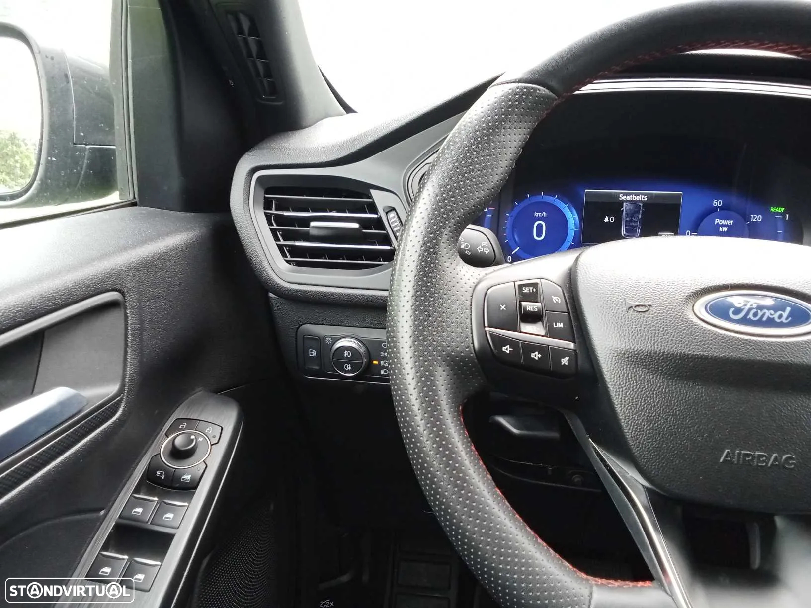 Ford Kuga 2.5 FHEV ST-Line - 14