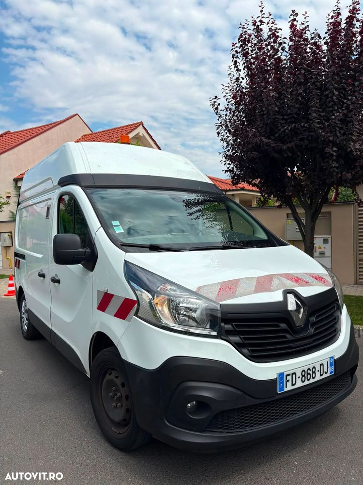 Renault Trafic - 2