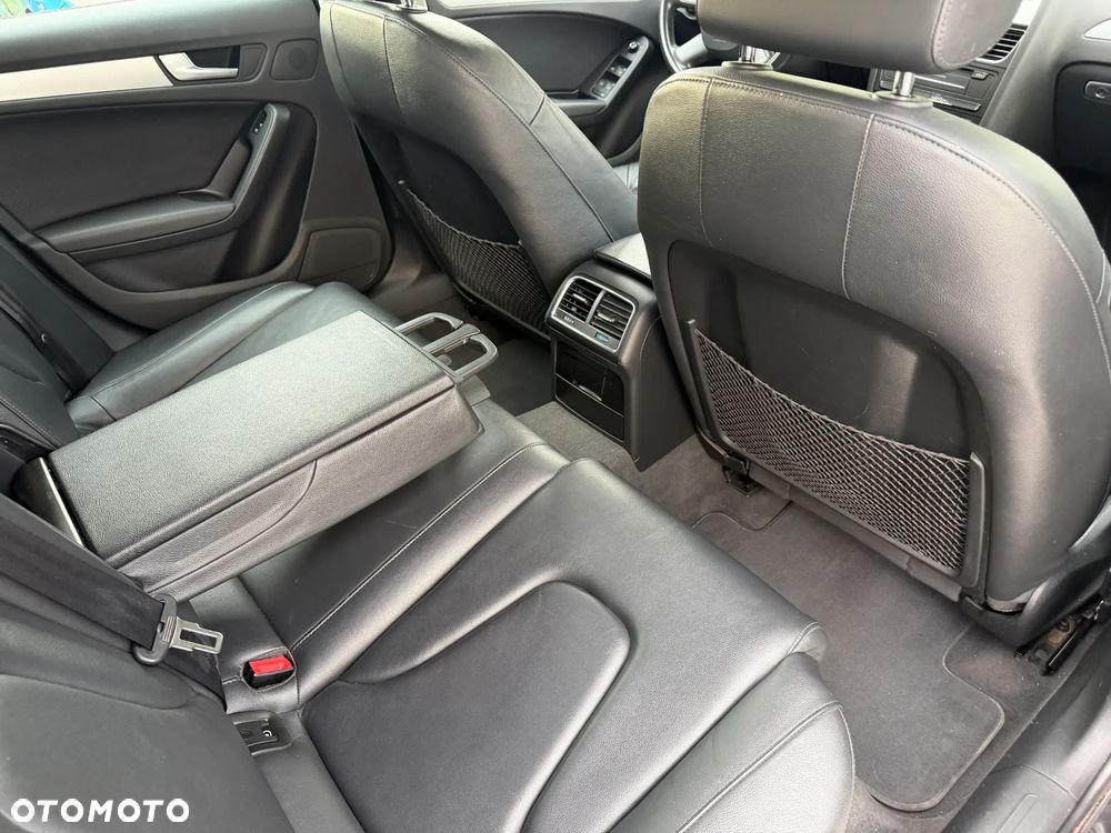 Audi A4 Avant 2.0 TDI DPF quattro Ambiente - 31