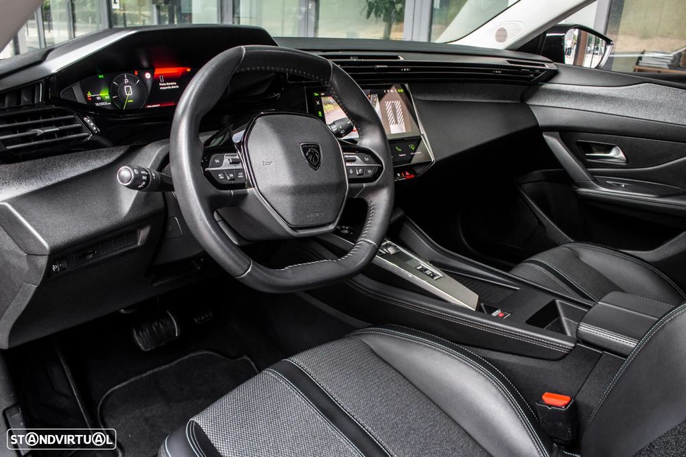Peugeot 308 SW BlueHDi 130 EAT8 Allure - 23