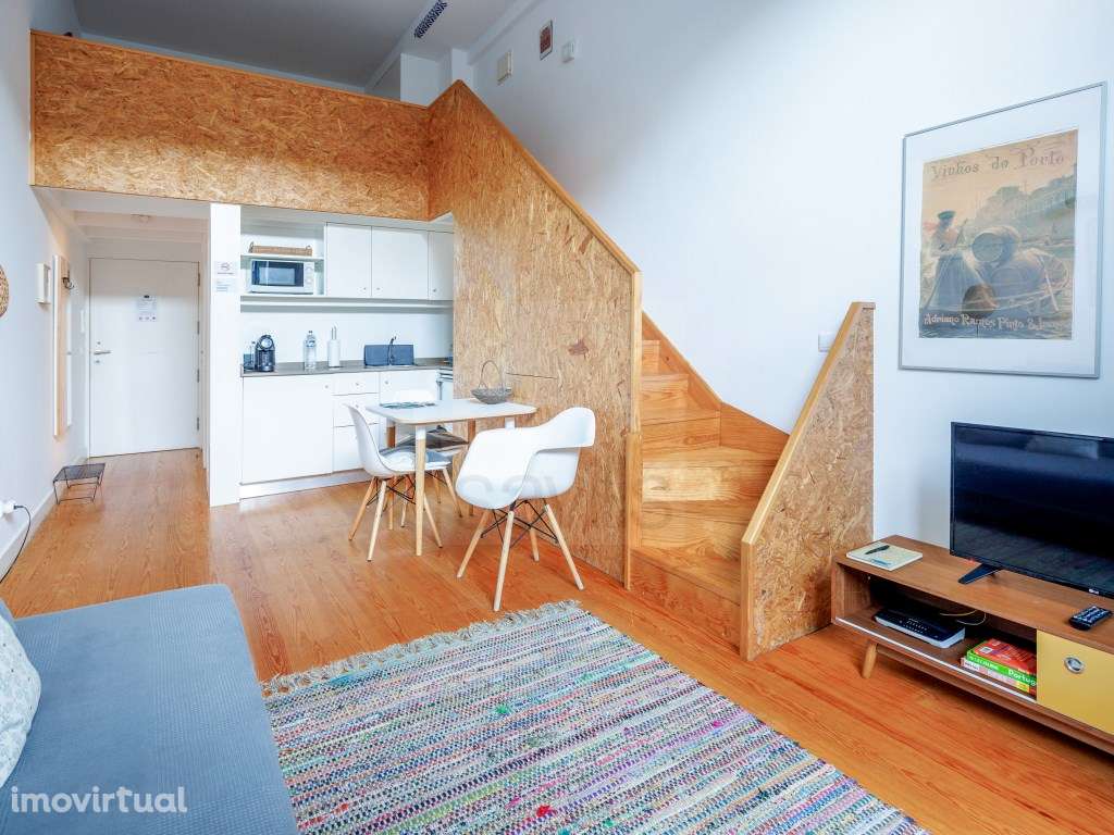 Apartamento T0 com terraço na Baixa do Porto - Grande imagem: 3/24
