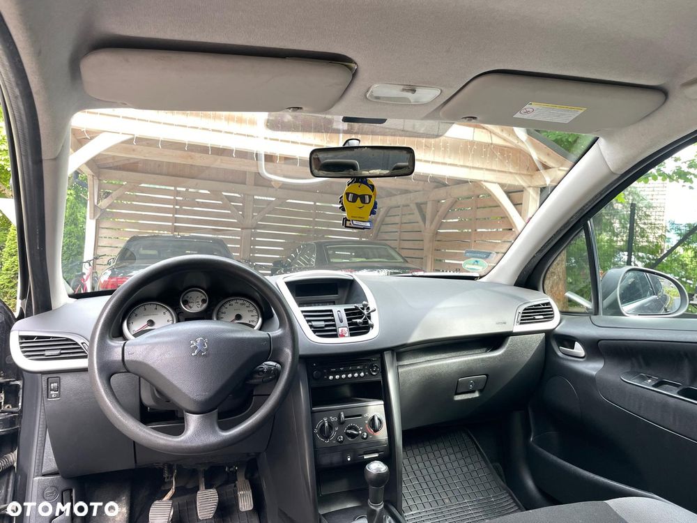 Peugeot 207 1.4 16V Trendy - 2