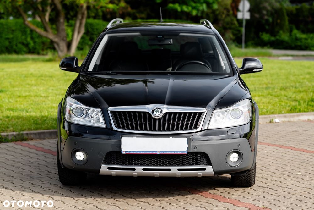 Skoda Octavia 2.0 TDI DPF 4x4 DSG Scout - 14