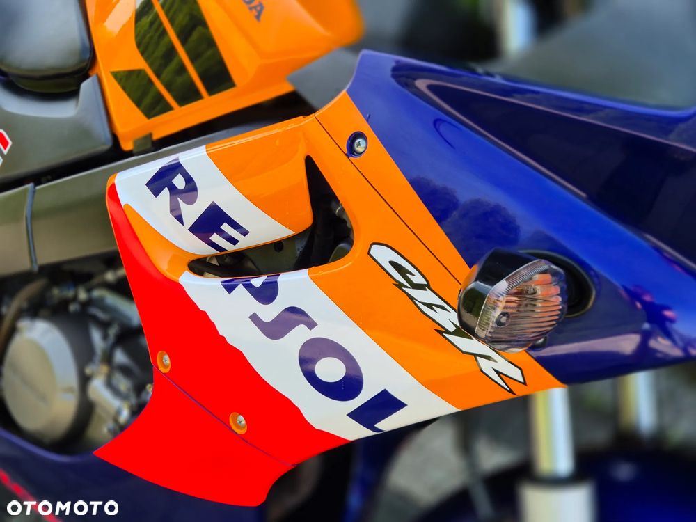 Honda CBR - 15