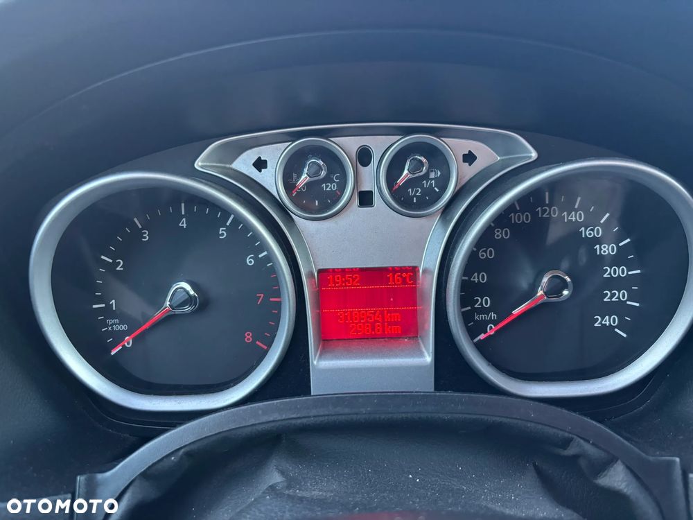 Ford Focus 1.8 FF Platinium X - 6