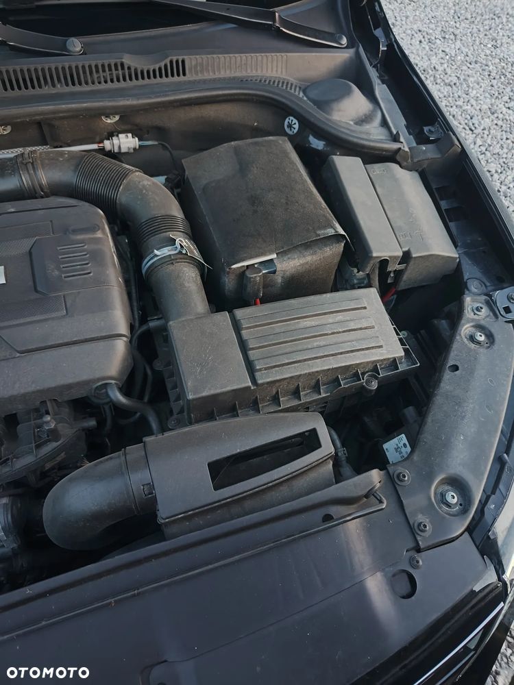 Volkswagen Jetta - 31