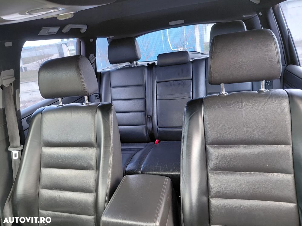 Volkswagen Touareg 2.5 TDI R5 Aut. - 3