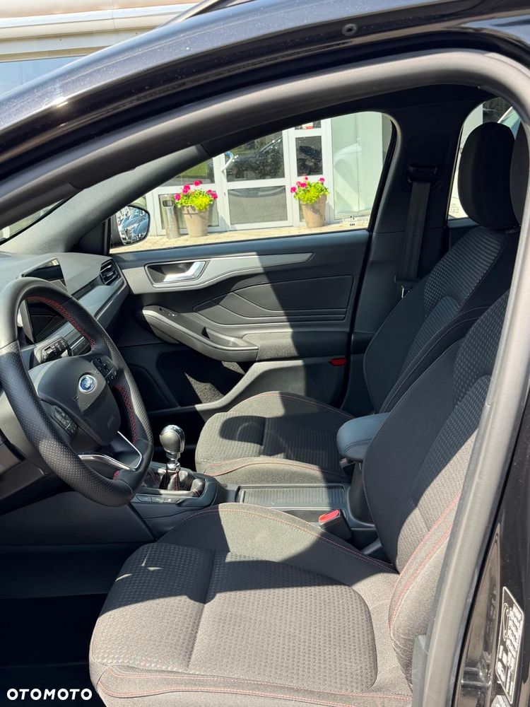 Ford Focus 1.0 EcoBoost mHEV ST-Line - 15