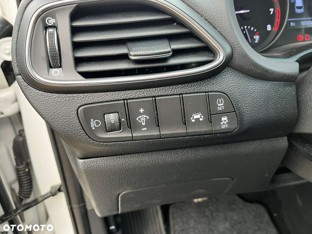 Hyundai i30 - 21