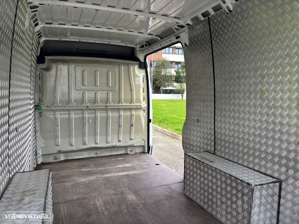 Peugeot Boxer 2.2 BlueHDi 335 L2H2 Premium - AC - IVA DEDUTÍVEL - 13