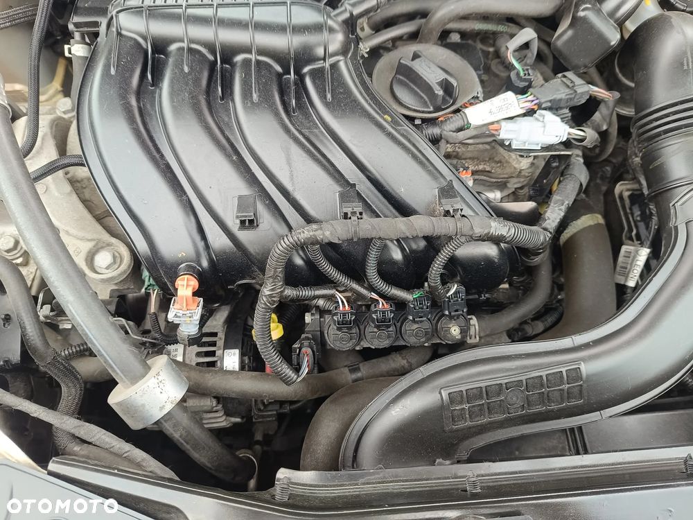 Dacia Duster 1.6 SCe Connected by Orange - 6