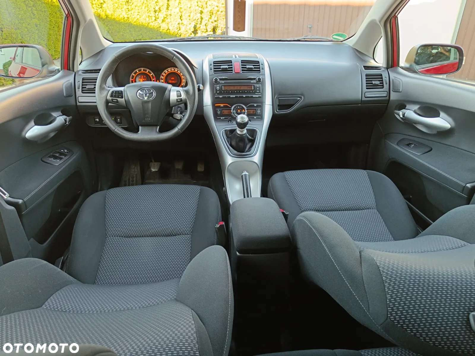 Toyota Auris 1.6 Dynamic - 21
