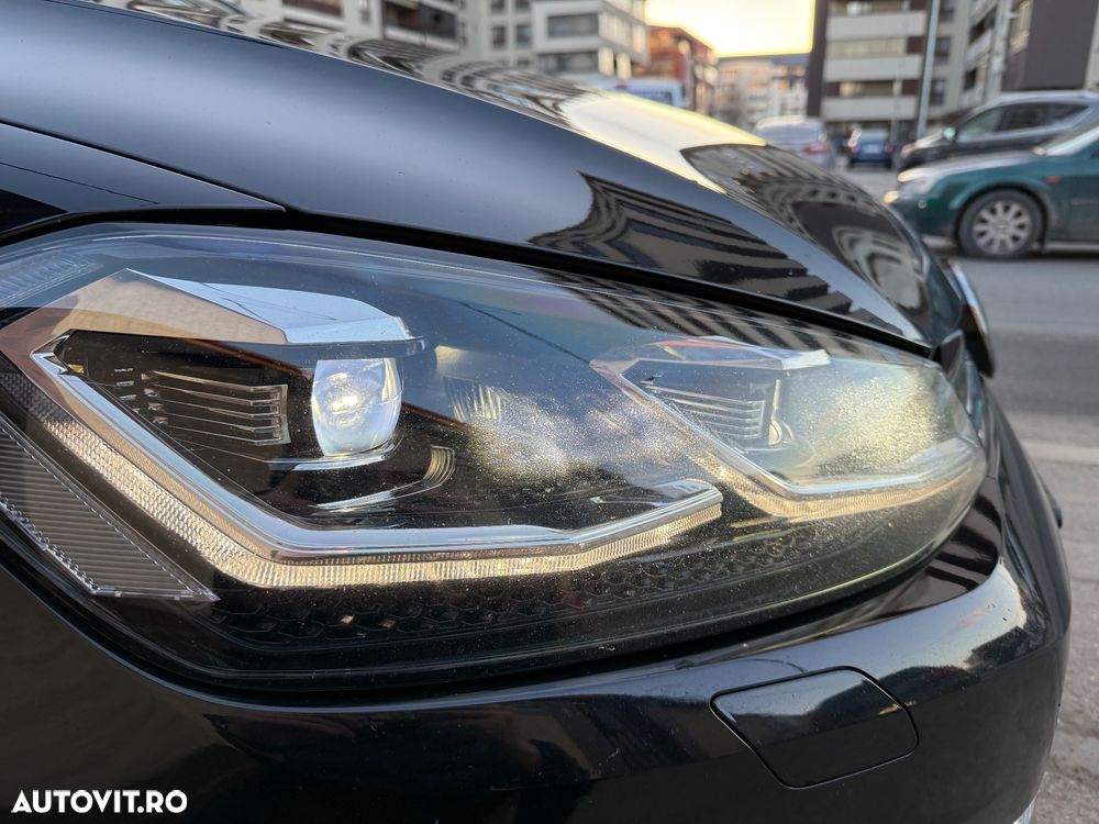 Volkswagen Golf Variant 2.0 TDI SCR DSG IQ.DRIVE - 8