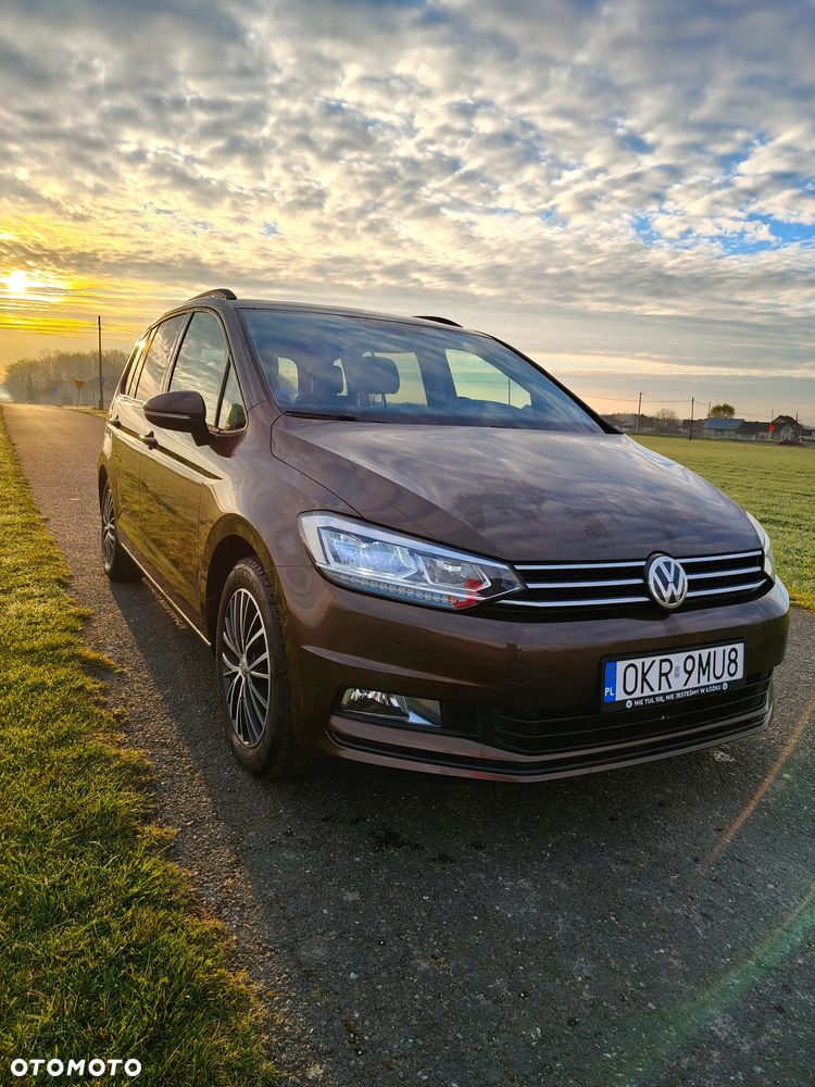 Volkswagen Touran - 4